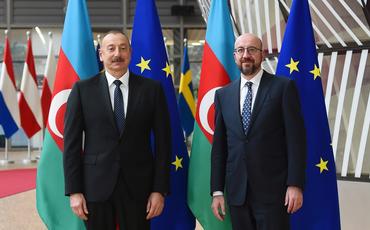 Brüsseldə Prezident İlham Əliyevin Avropa İttifaqı Şurasının Prezidenti Şarl Mişel ilə təkbətək görüşü keçirilib