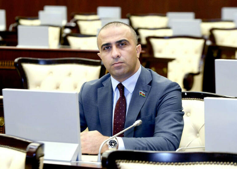 Deputat: “Azərbaycan "Sputnik-Azərbaycan"ın fəaliyyətini niyə dayandırmır?”