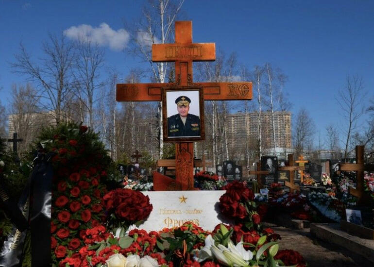 Ukraynada həlak olan rusiyalı general Sankt-Peterburqda dəfn olunub