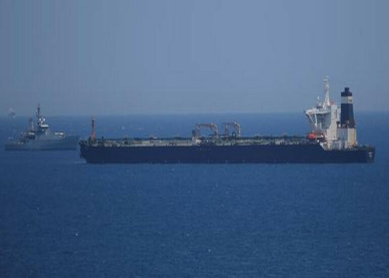 Yunanıstan Rusiyaya məxsus neft tankerini saxlayıb