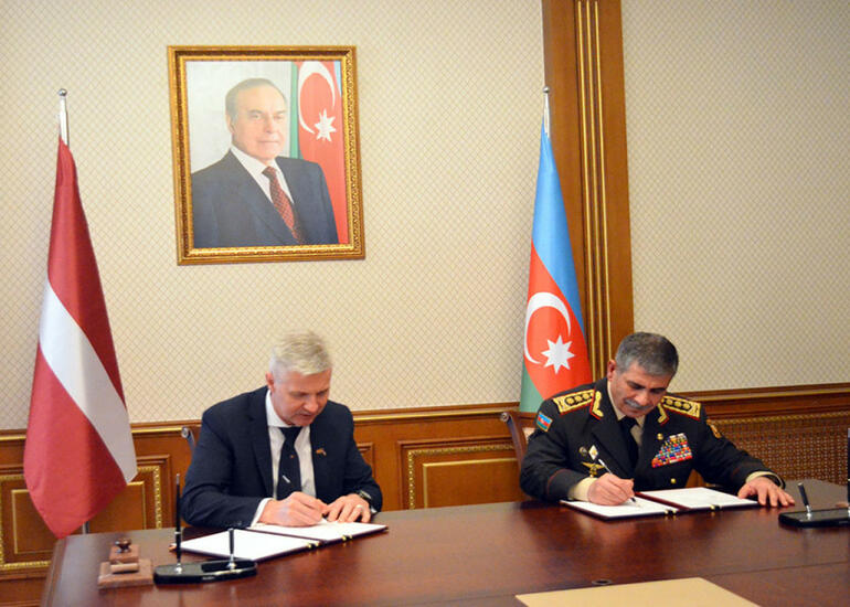 Azərbaycanla Latviya müdafiə sahəsində əməkdaşlıq sazişi imzalayıb