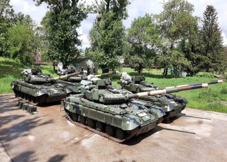 KİV: Polşa Ukraynaya 200-dən çox tank verib