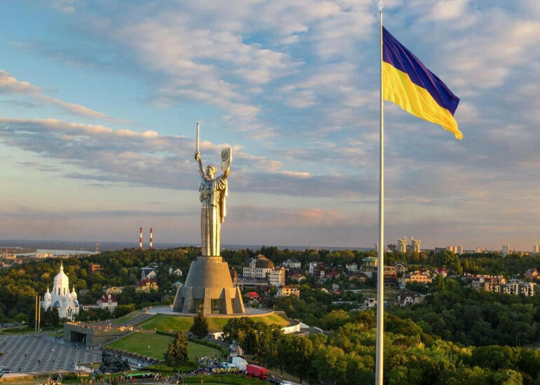 Ukrayna iqtisadiyyatının bərpa planı təqdim edilib
