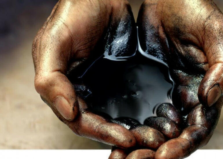 Dünya bazarlarında neftin qiyməti artıb