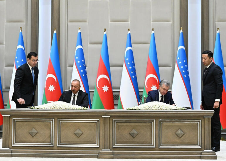 Azərbaycan-Özbəkistan sənədləri imzalanıb