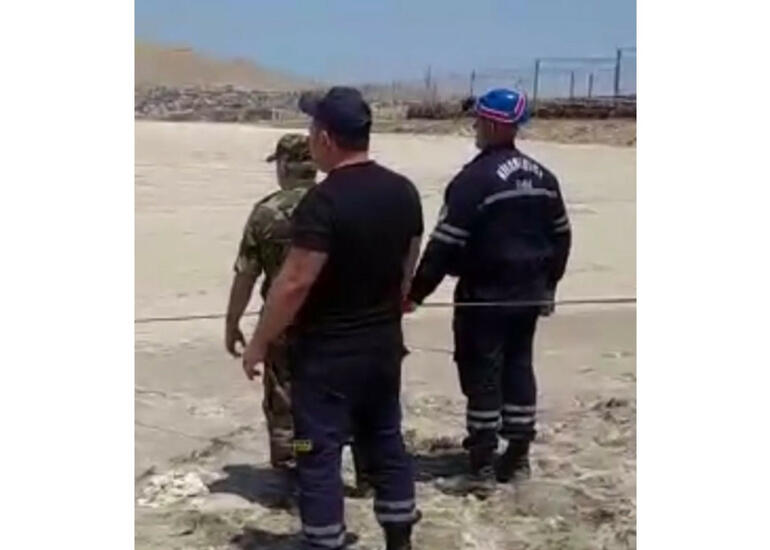 FHN xilasediciləri bataqlıqdakı şəxsi xilas ediblər