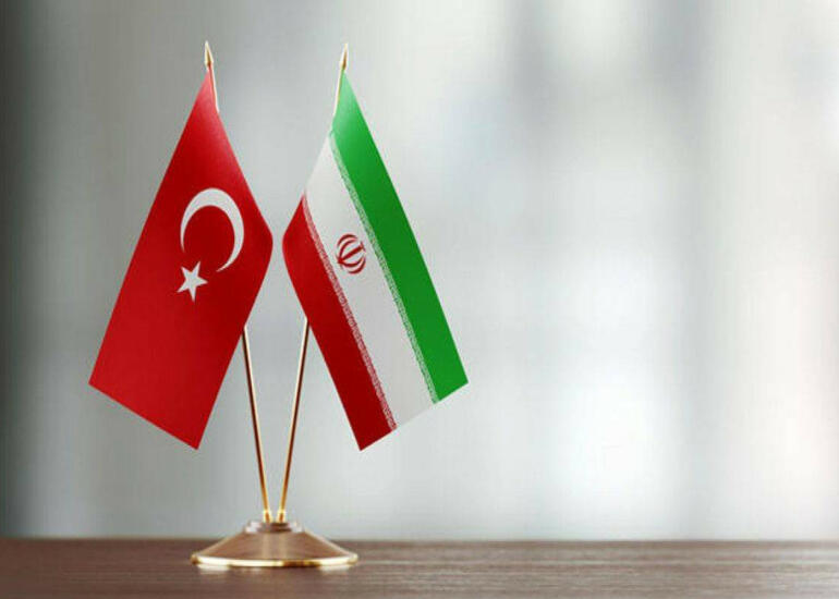 İran-Türkiyə sənədləri imzalanıb