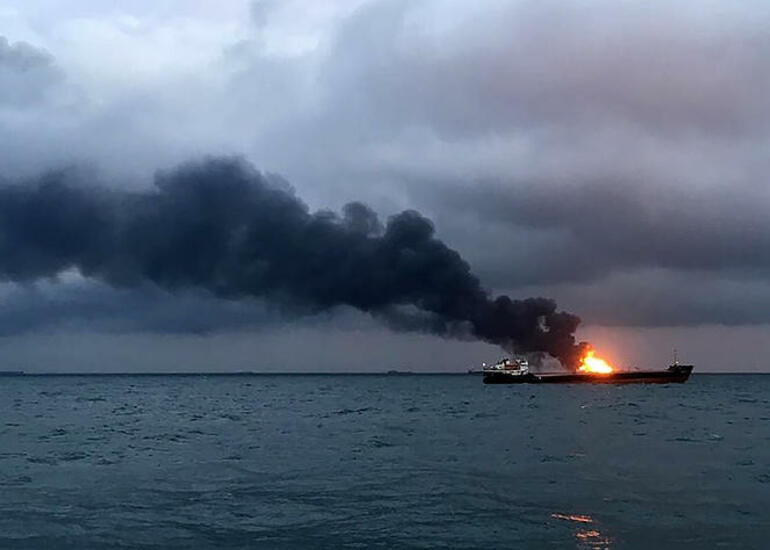 Qara dənizdə daha bir rus gəmisi yandı
