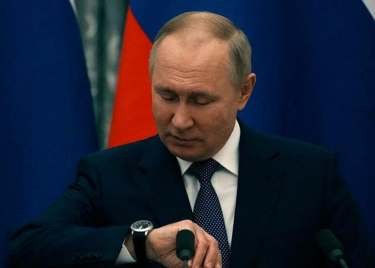 Rusiya uduzur, Putinin ətrafı çıxış yolu axtarır...