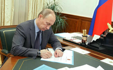 Putin Ukraynanın 4 regionu ilə bağlı qanunu imzalayıb