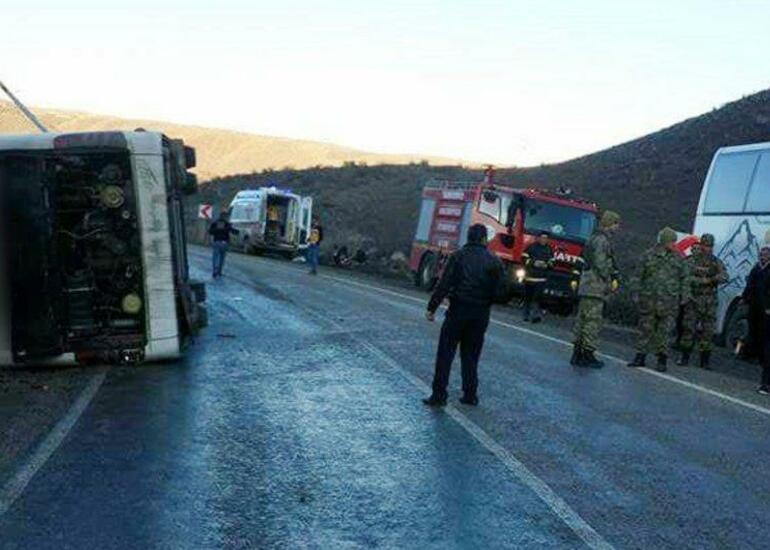 Türkiyədə avtobus qəzası: 20 yaralı var