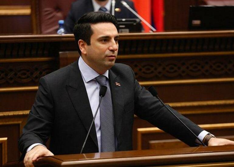 Sülh sazişinə “Qarabağ bəndi” sala bilmərik – İrəvan