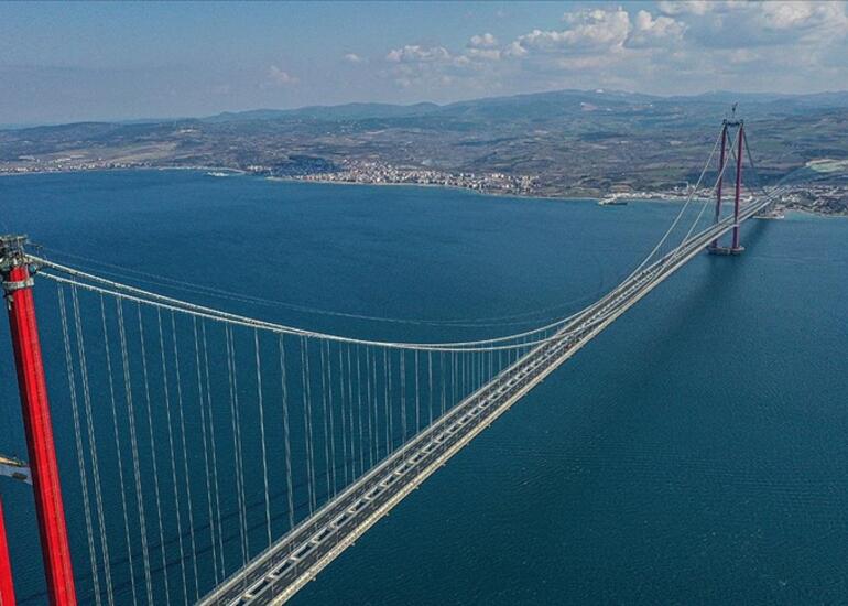 Türkiyə Çanaqqala boğazını bağladı