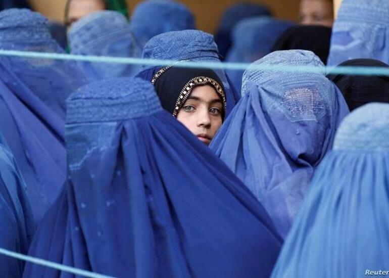 Talibandan qadınlara növbəti qadağa...