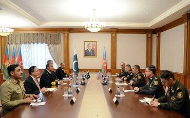 Zakir Həsənov Pakistanın HDQ komandanı ilə görüşdü