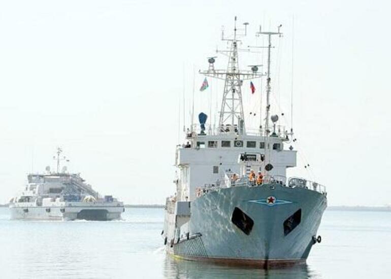 Rusiya döyüş gəmilərini Qara dənizdən çıxardı