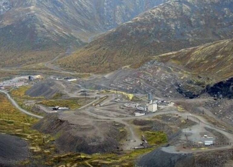 Yataqlarımızı qanunsuz istismar edən xarici şirkətlər...