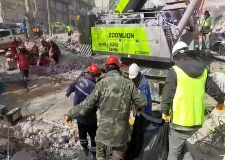 Daha bir möcüzə: 201 saat sonra sağ çıxarıldı