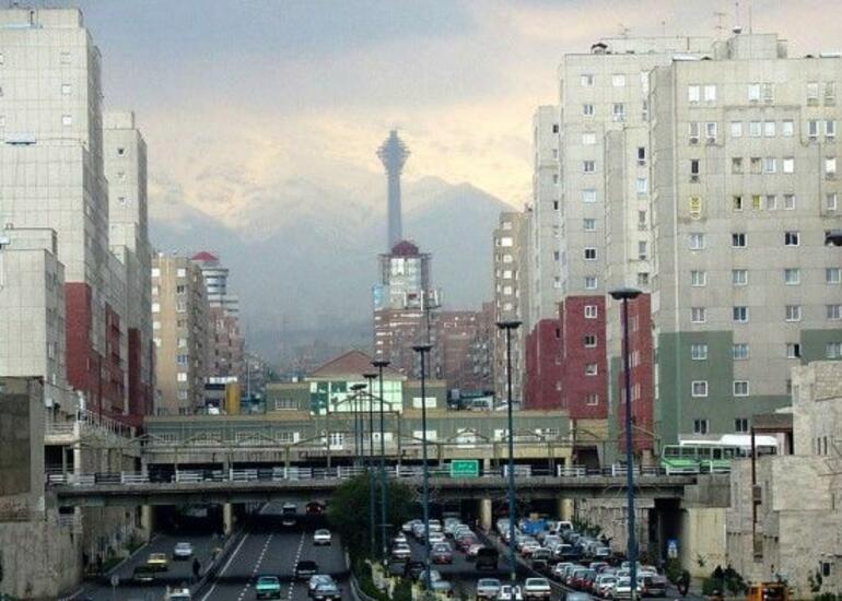 Qonşuda istiyə görə banklar 4 gün işləməyəcək
