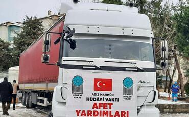 Hüdayi Fondu zəlzələ qurbanlarının yaralarının sağalması üçün ilk gündən fəaliyyətə başlayıb