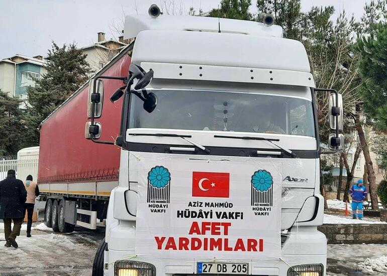 Hüdayi Fondu zəlzələ qurbanlarının yaralarının sağalması üçün ilk gündən fəaliyyətə başlayıb