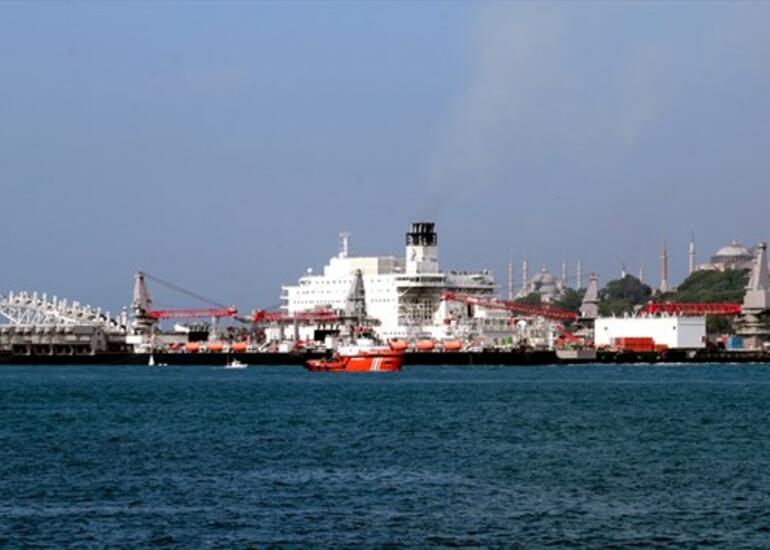İstanbul boğazı gəmilərin keçidi üçün bağlandı