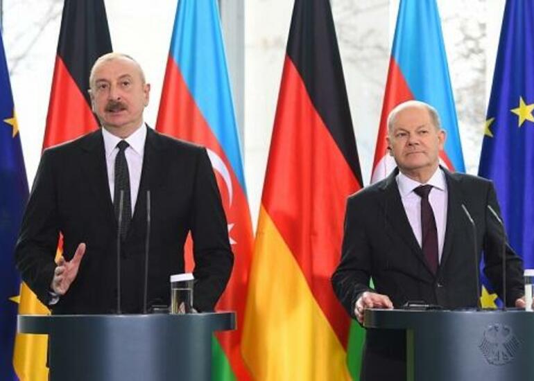 İlham Əliyev və Şolts mətbuat konfransı keçirdi