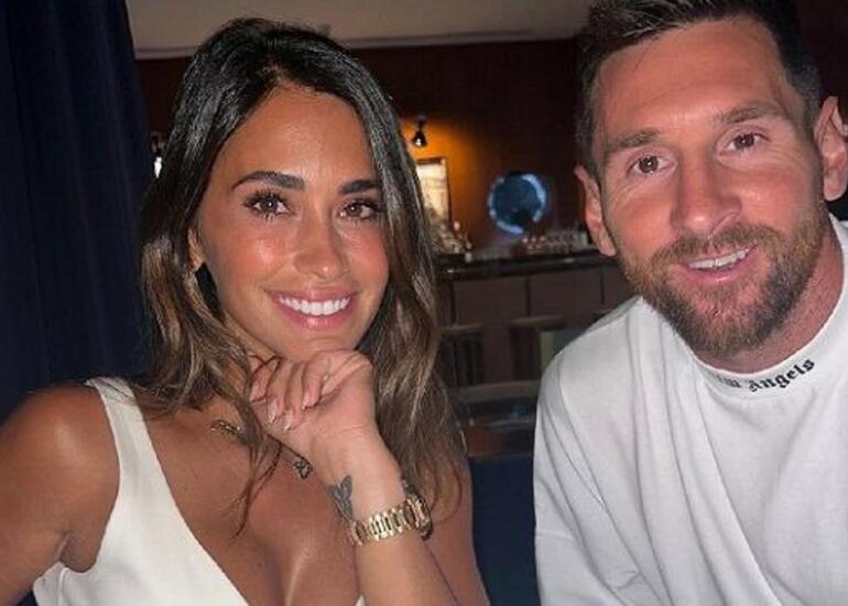 Lionel Messi onu doqquz saat gözləyən azarkeşi evinə qonaq etdi