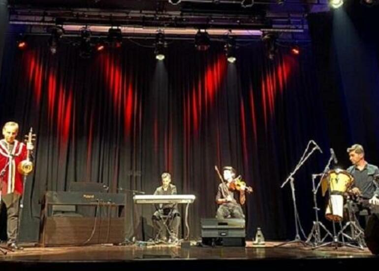 Güney və Qüzey sənətçiləri İstanbulda birgə konsert verdi