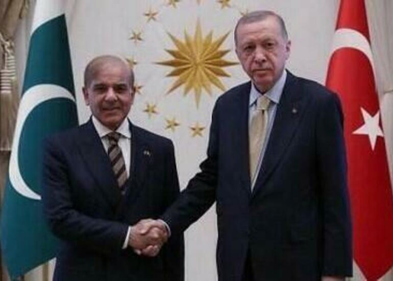 Pakistanın Baş naziri Ərdoğanı təbrik etdi