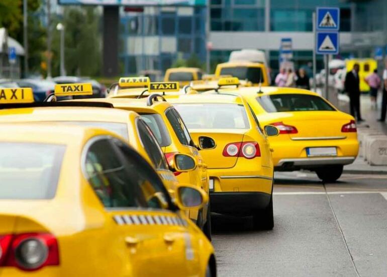 Taksilərlə bağlı bu qanun təsdiqləndi