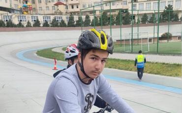 Xətai rayonunda Ulu Öndərin 100 illik yubileyinə həsr olunmuş velosiped yarışı keçirilib