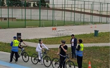 Xətai rayonunda Ulu Öndərin 100 illik yubileyinə həsr olunmuş velosiped yarışı keçirilib