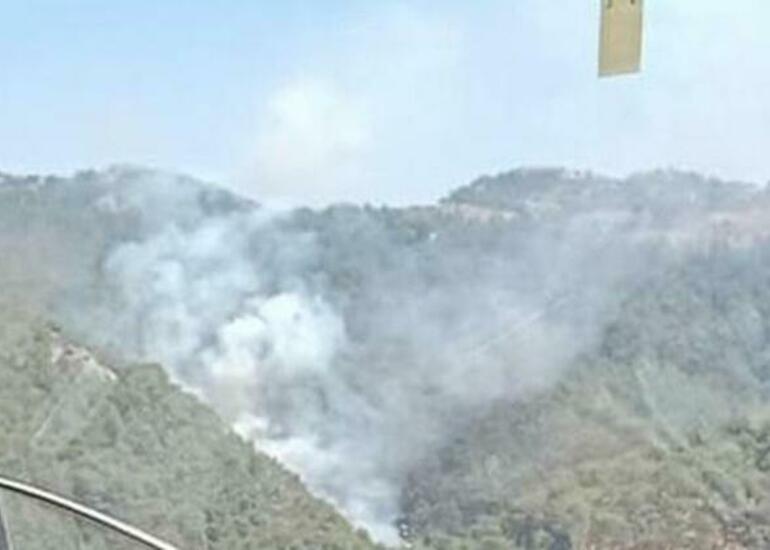 İzmir hava limanı fəaliyyətini dayandırdı