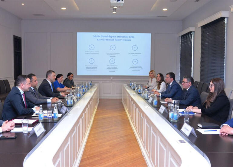 Medianın İnkişafı Agentliyi ilə Elm və Təhsil Nazirliyi arasında media savadlılığının artırılması ilə bağlı görüş keçirilib
