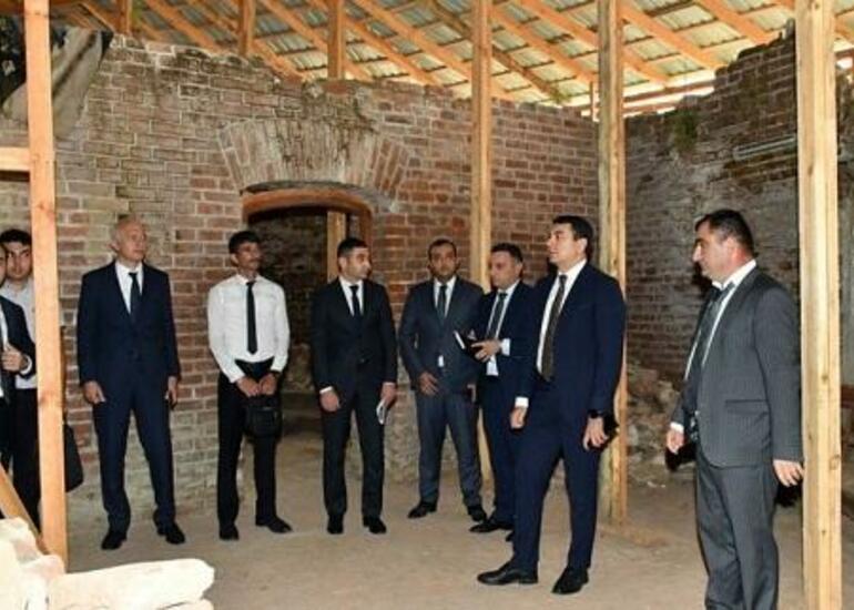 Nazir üstü şiferlə örtülən qalaya baxış keçirdi - Foto
