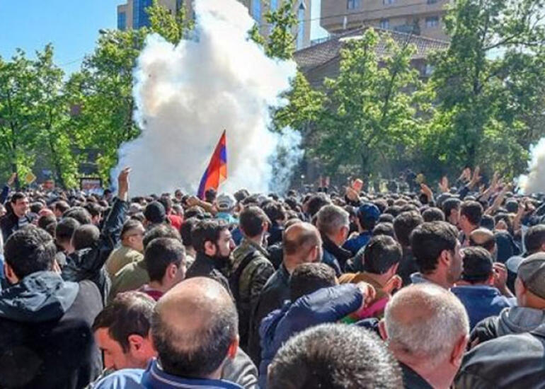 Səlibçi siyasətin növbəti iflası