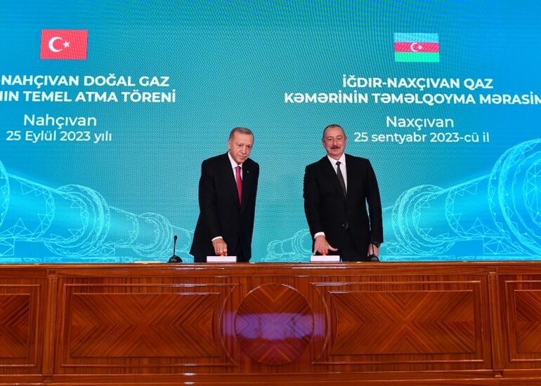 Prezident İlham Əliyev və Prezident Rəcəb Tayyib Ərdoğan İğdır-Naxçıvan qaz kəmərinin təməlinin qoyulması mərasimində iştirak ediblər