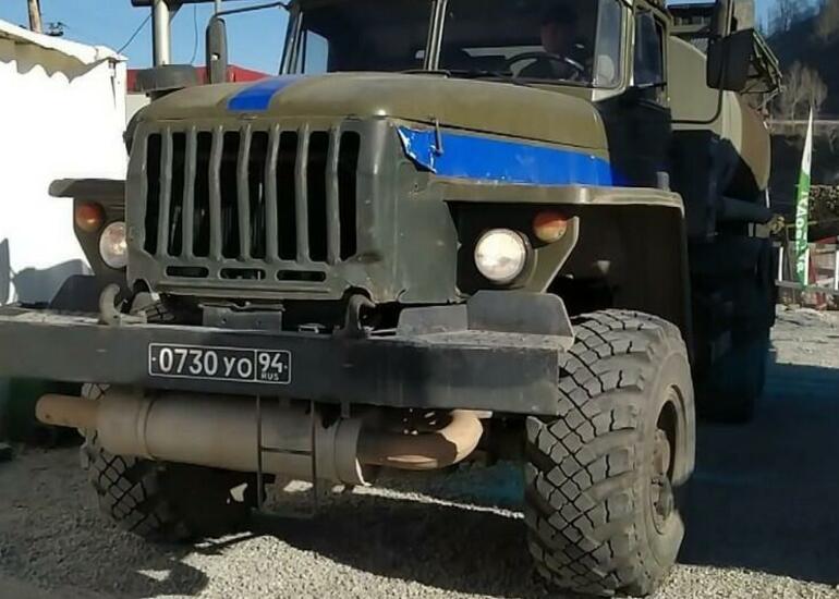 Şuşada sülhməramlıların "KamAZ"ı aşdı - Ermənilərin avtomobilləri yandı