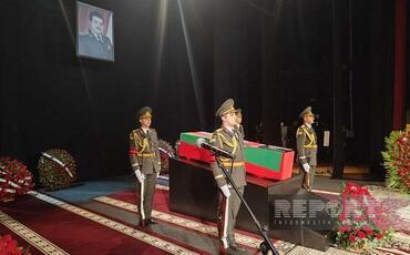 Riad Əhmədov dəfn olundu