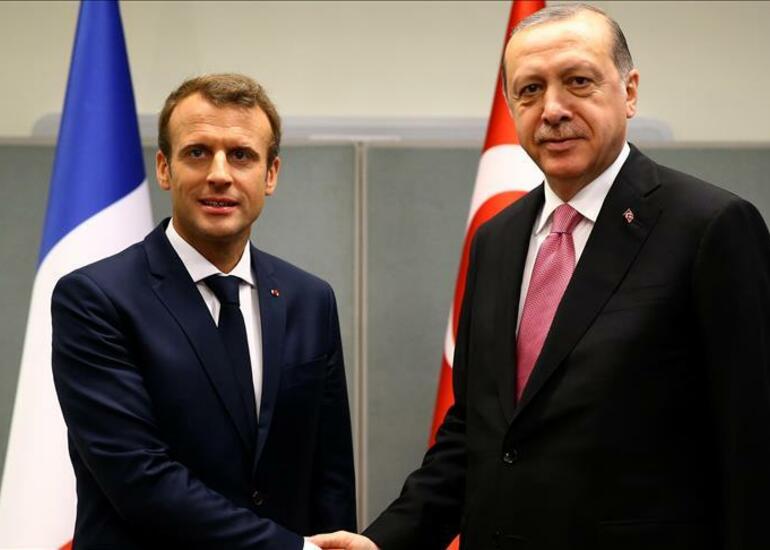 Ərdoğan Makronla danışdı