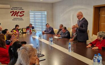 Mətbuat Şurasında “Şöhrət” ordenli jurnalist Flora Xəlilzadənin 70 illiyinə həsr olunmuş toplantı keçirilib