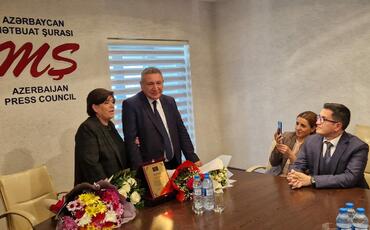 Mətbuat Şurasında “Şöhrət” ordenli jurnalist Flora Xəlilzadənin 70 illiyinə həsr olunmuş toplantı keçirilib