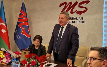 Mətbuat Şurasında “Şöhrət” ordenli jurnalist Flora Xəlilzadənin 70 illiyinə həsr olunmuş toplantı keçirilib