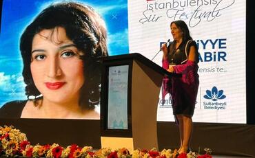 Tanınmış şair Rəsmiyyə Sabir Uluslararası İstanbulensis Şeir Festivalında ölkəmizi təmsil edib