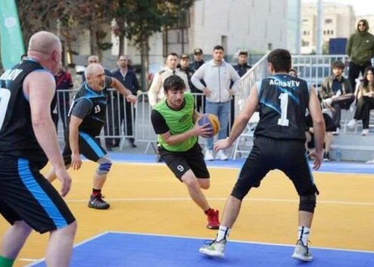 FHN-in basketbol komandası gümüş medal qazandı