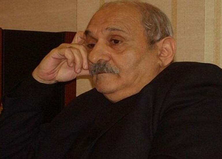 Mobil Babayev vəfat etdi