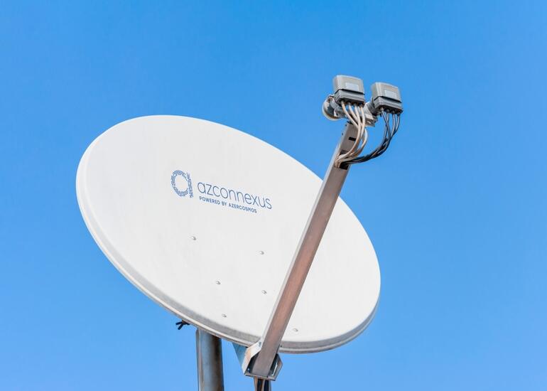 Laçında peyk internet platforması quraşdırıldı
