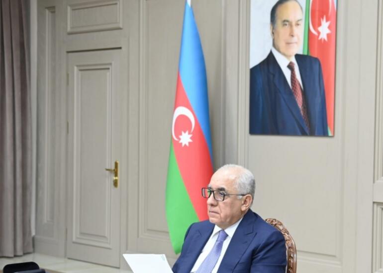 Əli Əsədov iclas keçirdi