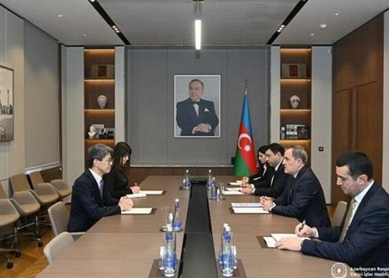 Bayramov Yaponiya səfiri ilə görüşdü
